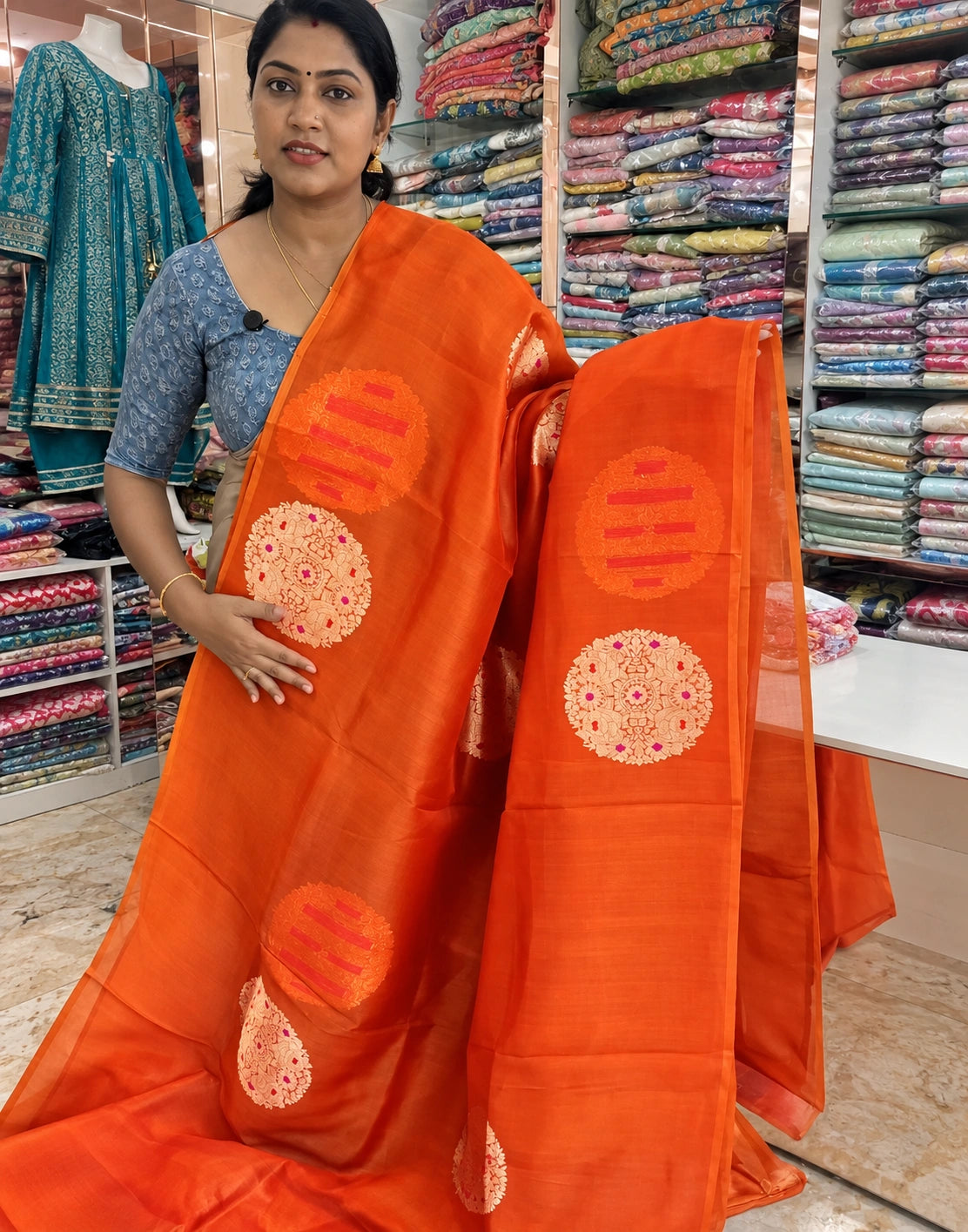 Amlora Kora Banarasi Saree