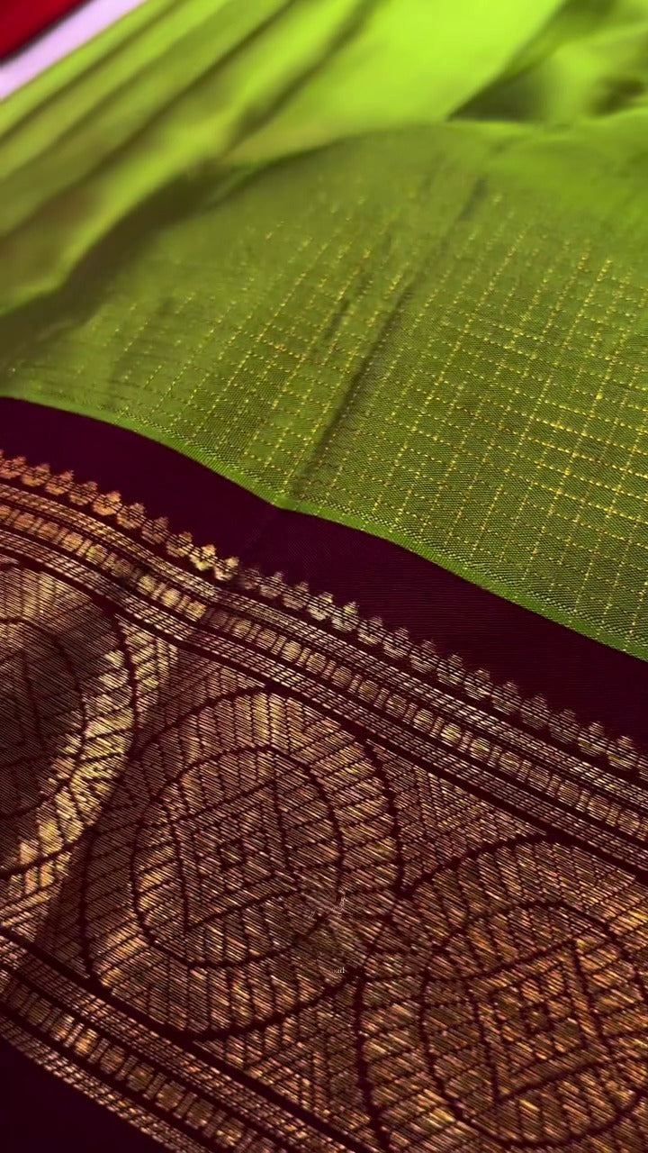Vethalai paaku Kanchipuram Silk Saree