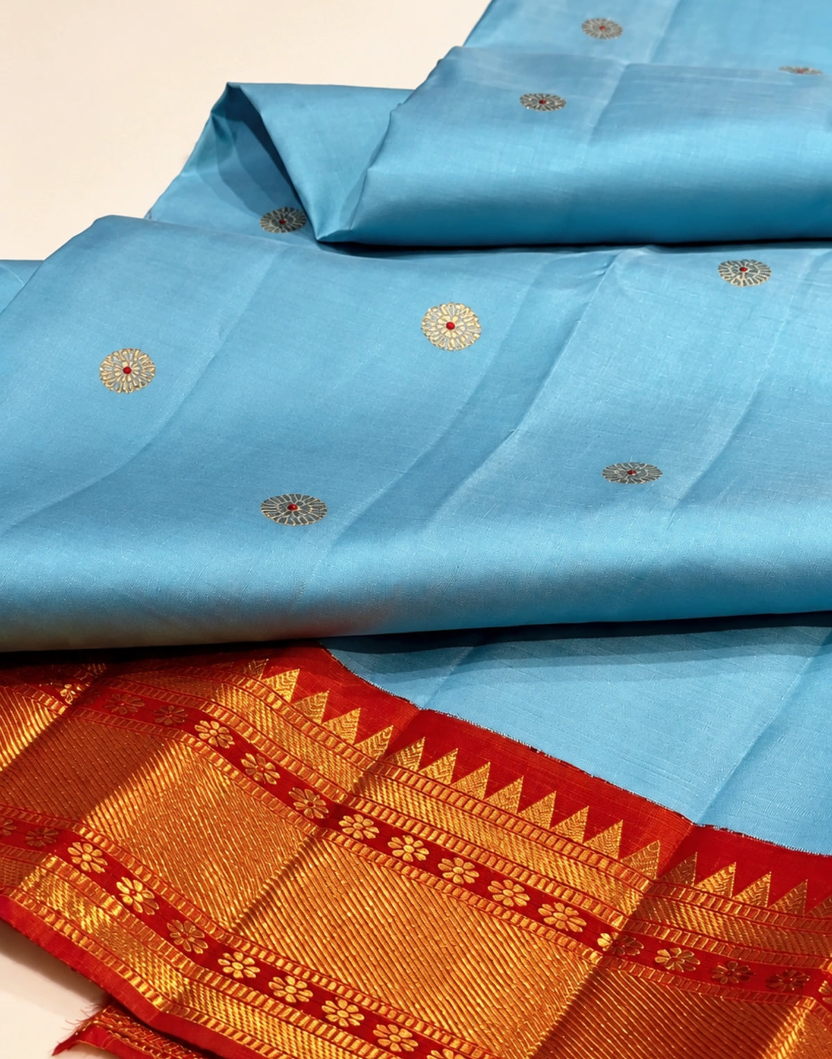 Neerthara Kanjivaram Silk Saree