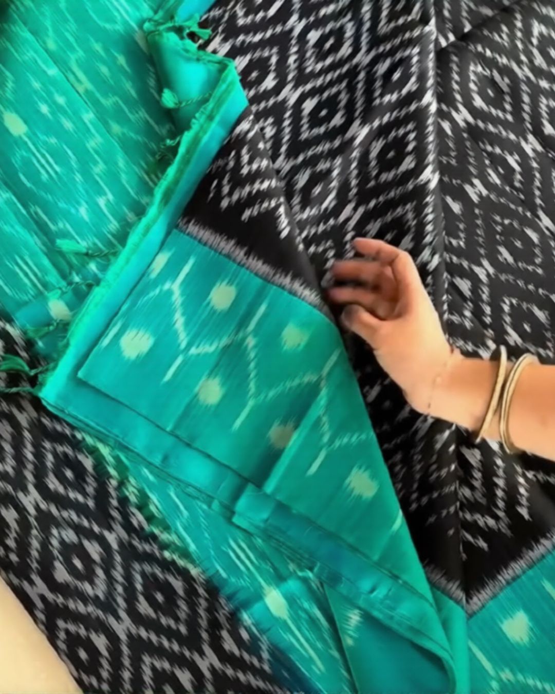 Rama-Black Ikkat Silk Saree