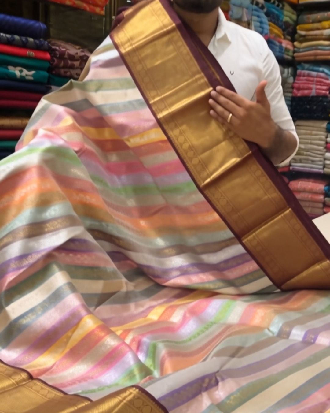Rang Leriya Kanchipuram Saree